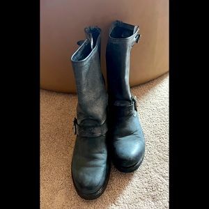 Frye black Veronica short leather boots narrow 7 ladies